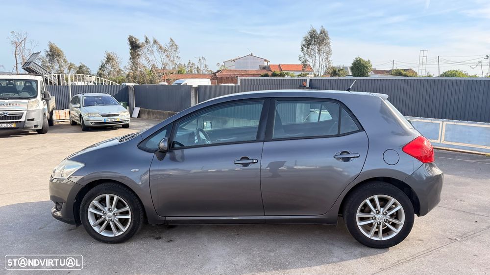 Toyota Auris 1.4 VVT-i AC+VSC - 8