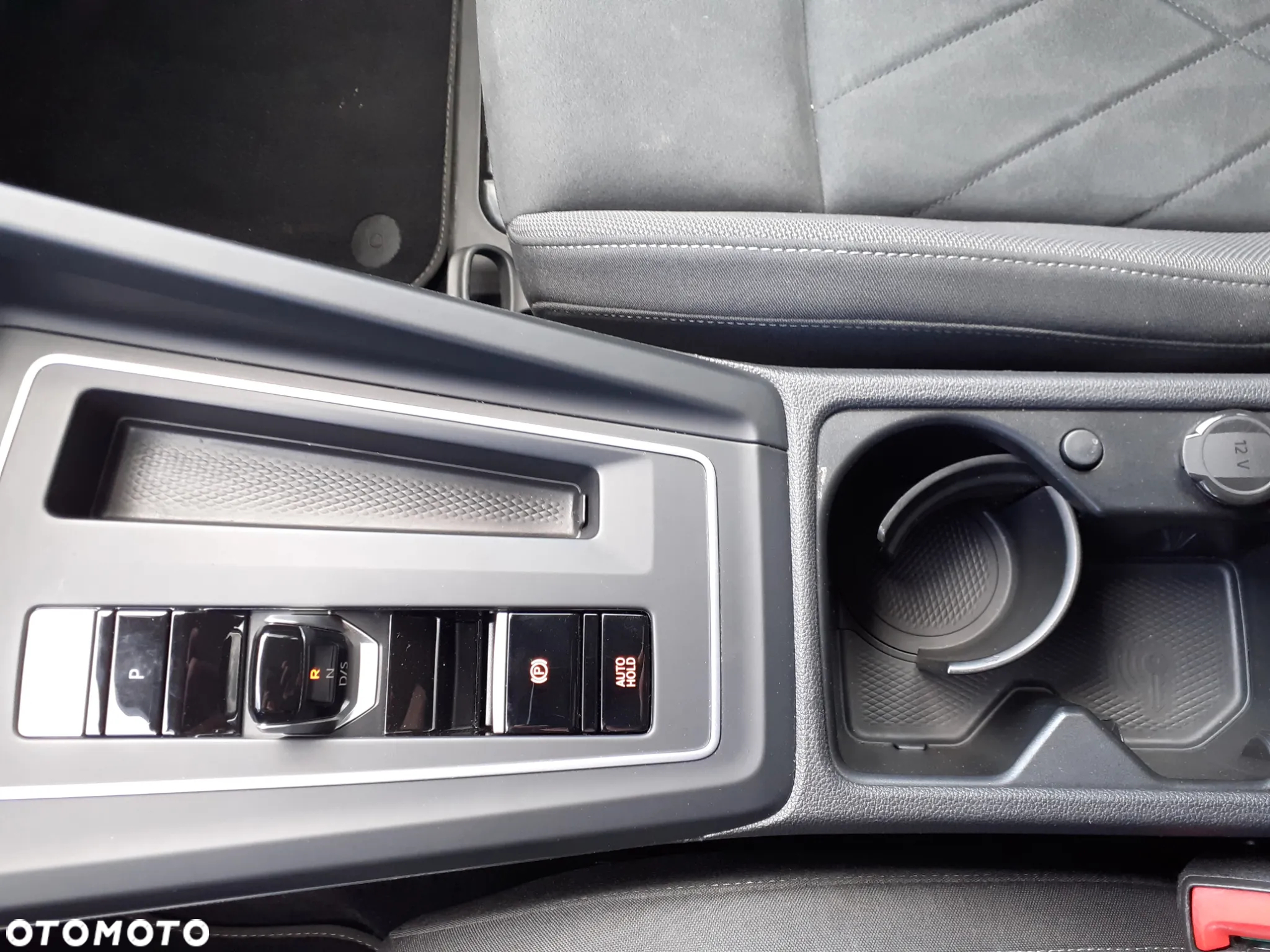 Volkswagen Golf - 27