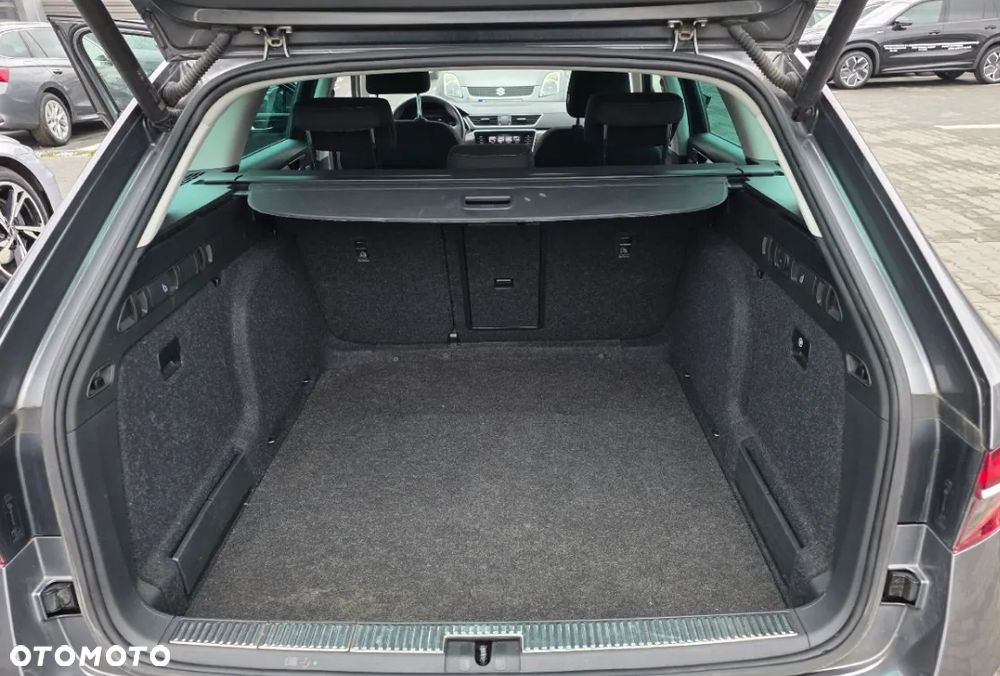 Skoda Superb 2.0 TSI Style DSG - 14