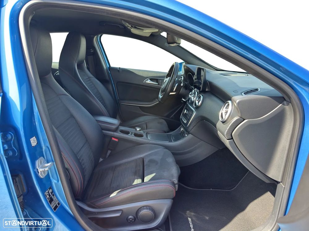 Mercedes-Benz A 180 d 7G-DCT AMG Line - 15