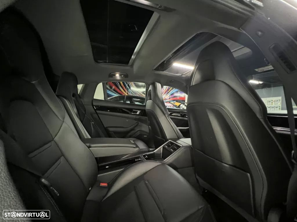 Porsche Panamera 4 E-Hybrid Executive - 11
