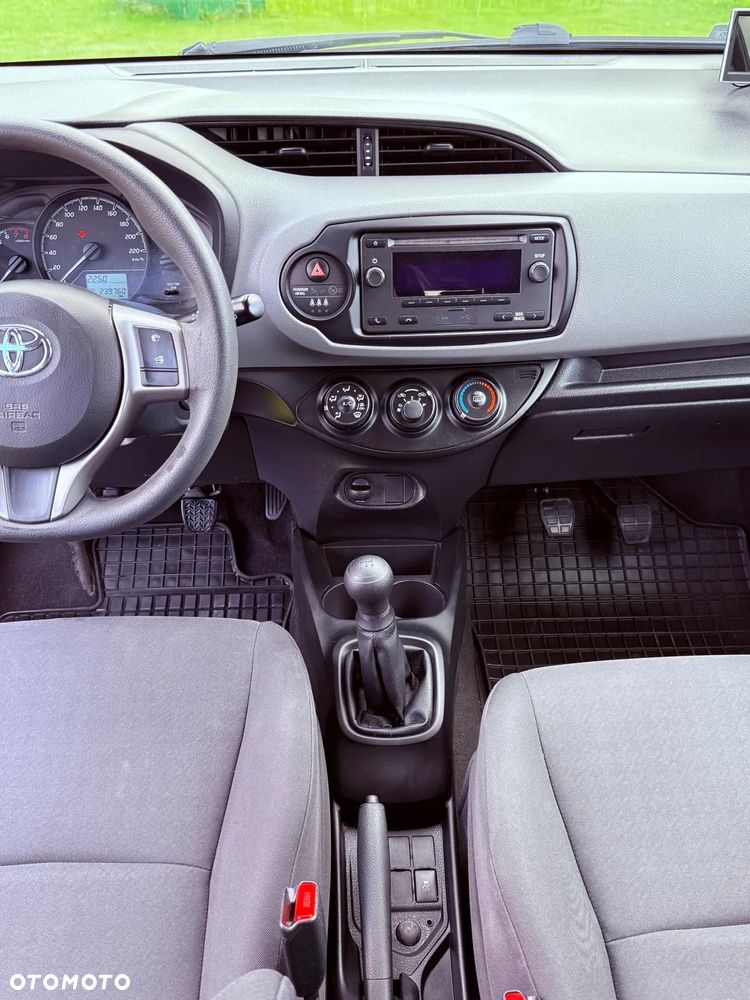 Toyota Yaris 1.0 Active - 9
