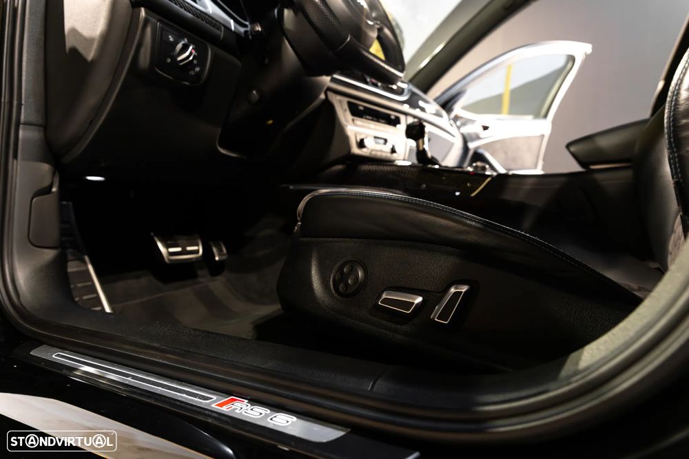 Audi RS6 Avant 4.0 TFSi Plus quattro Tiptronic - 44