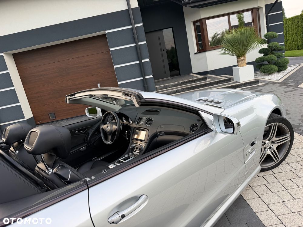 Mercedes-Benz SL - 28
