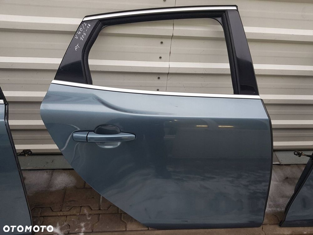 VOLVO V40 2 II 12-19r DRZWI PRAWE TYŁ TYLNE 705-16