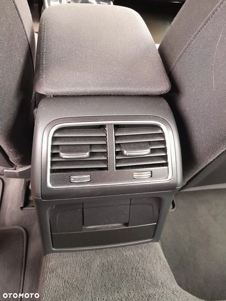 Audi A4 ver-1-8-tfsi-s-line-sportpaket - 31