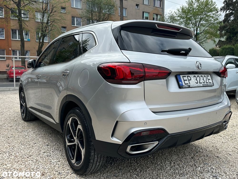 MG HS 1.5 T-GDI Exclusive DCT - 13