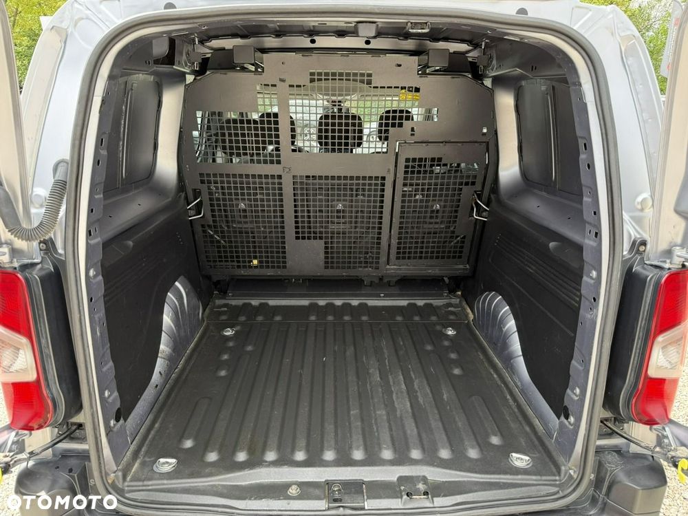 Toyota Proace City - 17