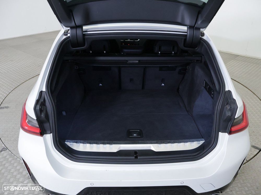 BMW 330 e xDrive Aut. M Sport - 18