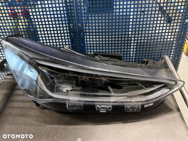 Reflektor lewy oraz prawy Ford Focus MK4 Lift - 8