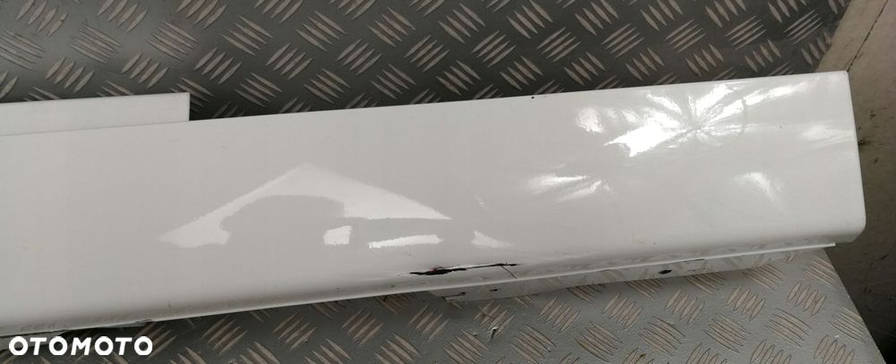 7288396 listwa progowa nakładka prawa próg prawy plastikowy BMW F21 F22 F23 - 4
