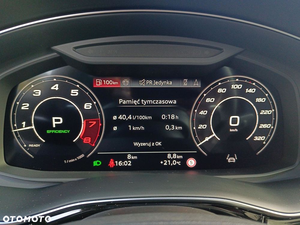 Audi RS Q8 - 15