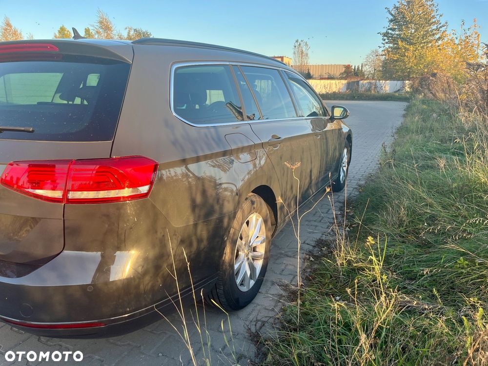 Volkswagen Passat Variant 1.5 TSI EVO Highline DSG - 16