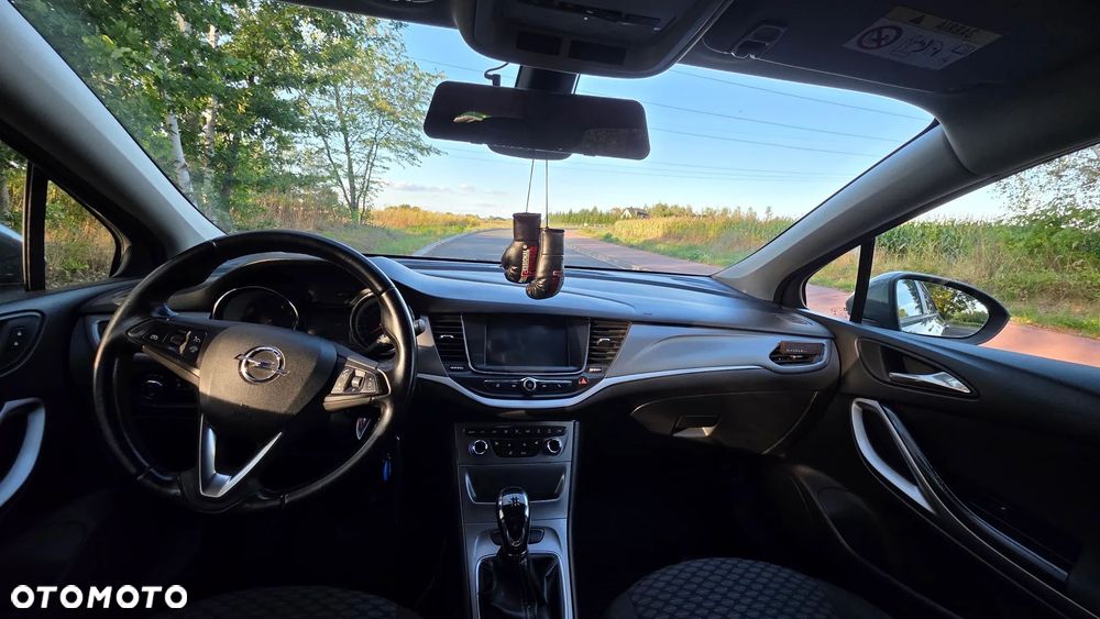 Opel Astra 1.4 T Enjoy - 9