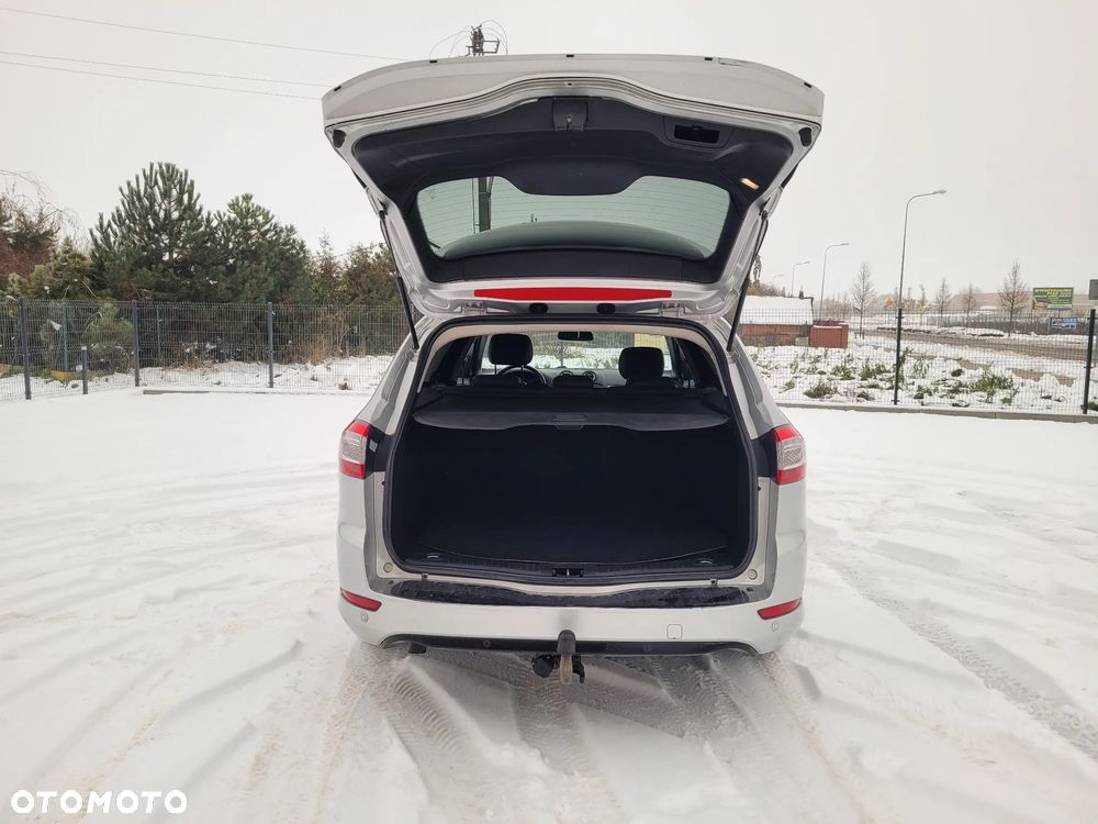 Ford Mondeo 2.0 TDCi Champions Edition - 9