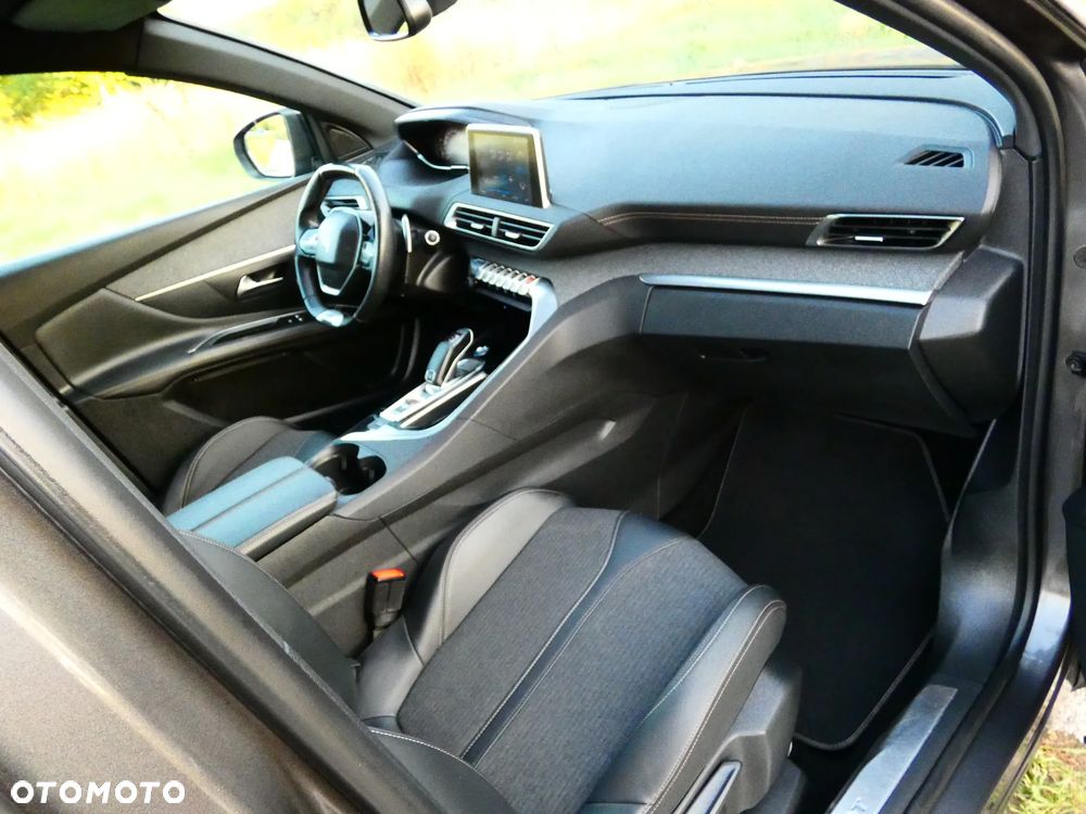 Peugeot 3008 - 16