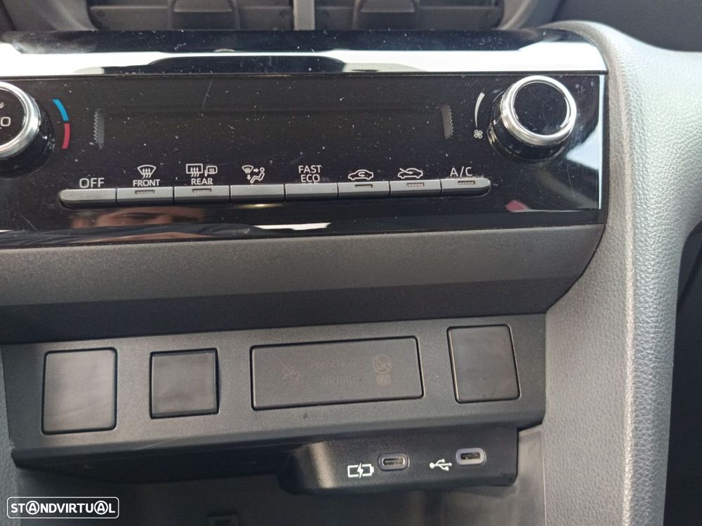 Toyota Yaris Cross 1.5 HDF Comfort Plus - 19