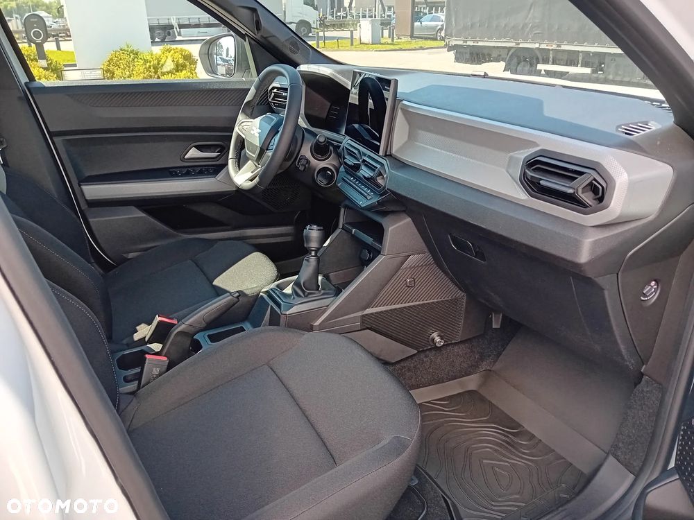 Dacia Bigster 1.2 TCe mHEV Essential - 11
