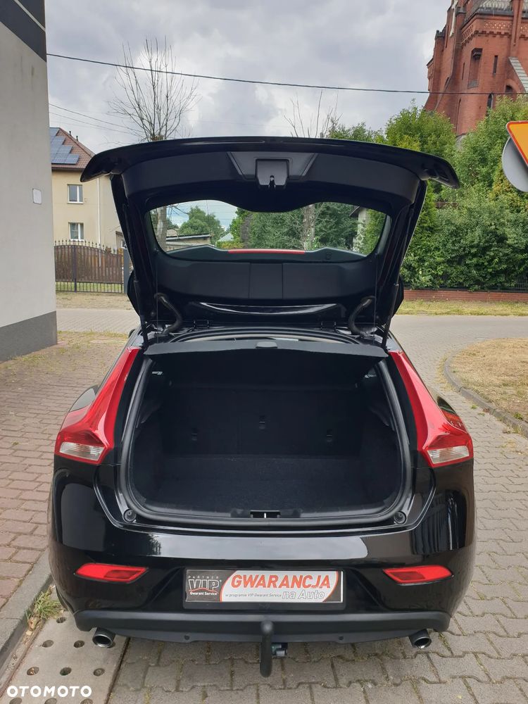 Volvo V40 D3 Inscription - 37