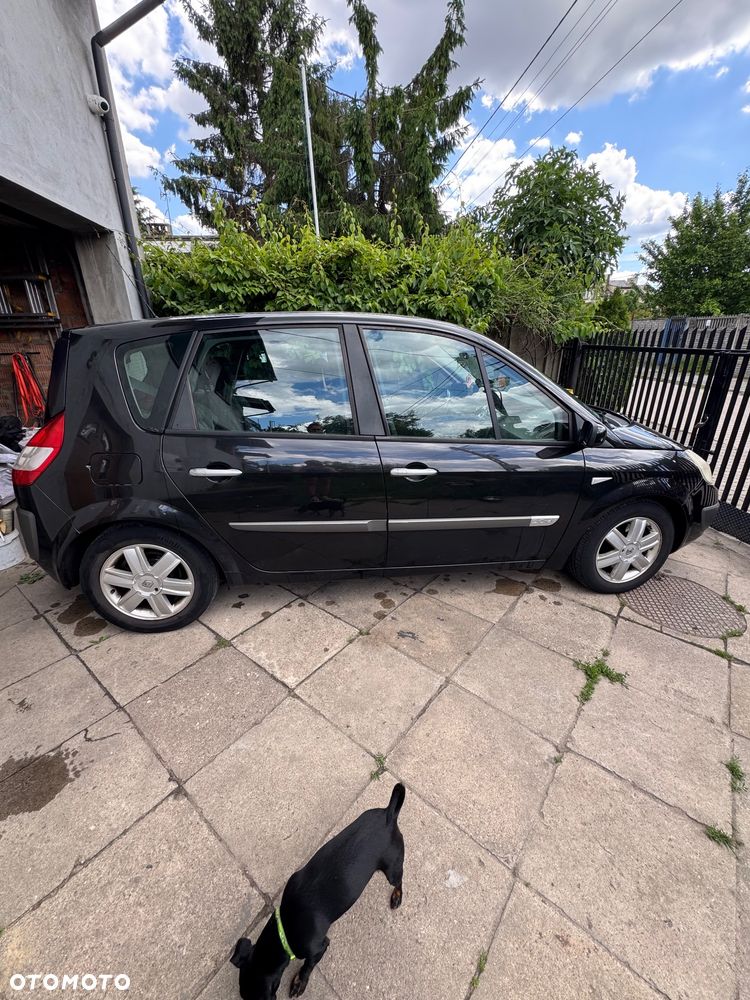 Renault Scenic 2.0 16V Emotion Plus - 1