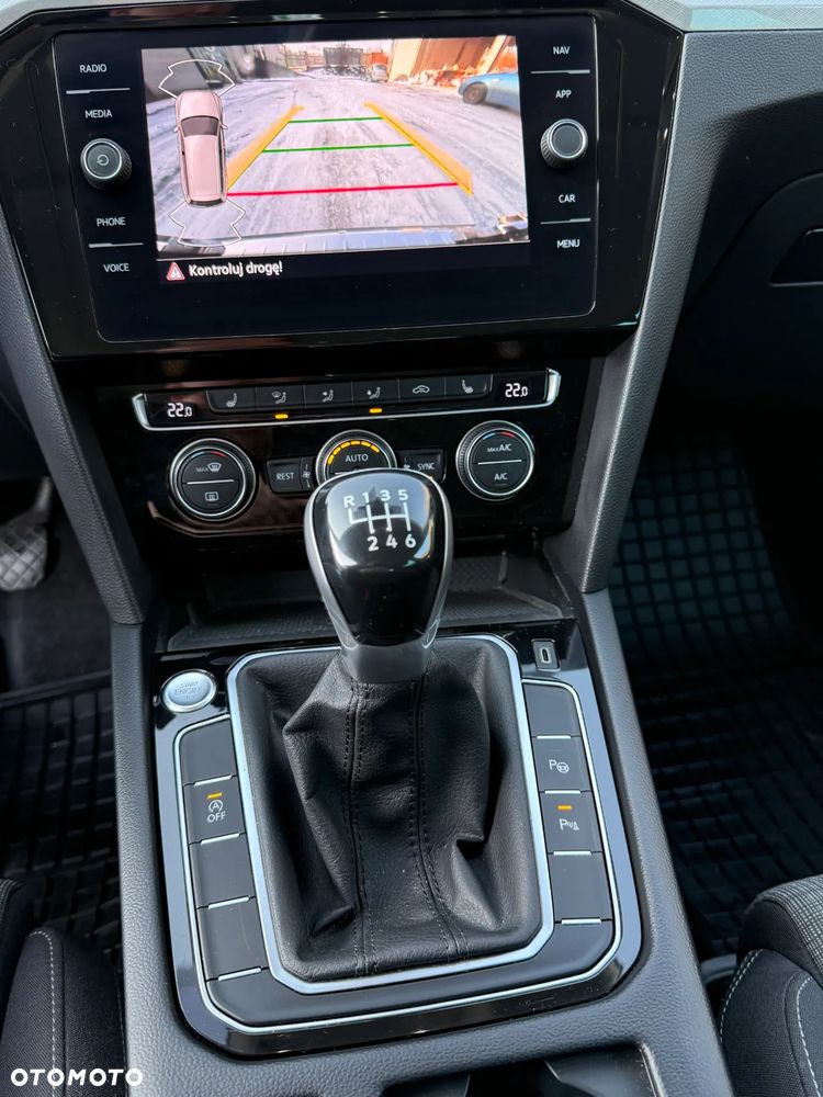 Volkswagen Passat 1.5 TSI EVO Business - 7