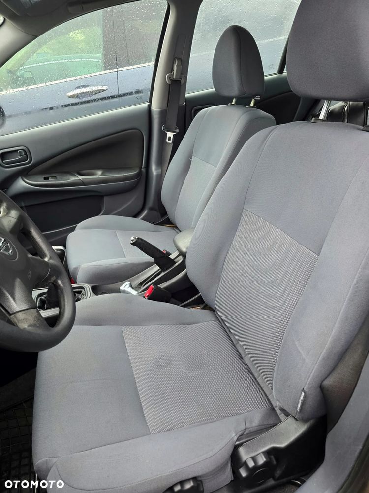 Nissan Almera II 1.5 Visia - 10