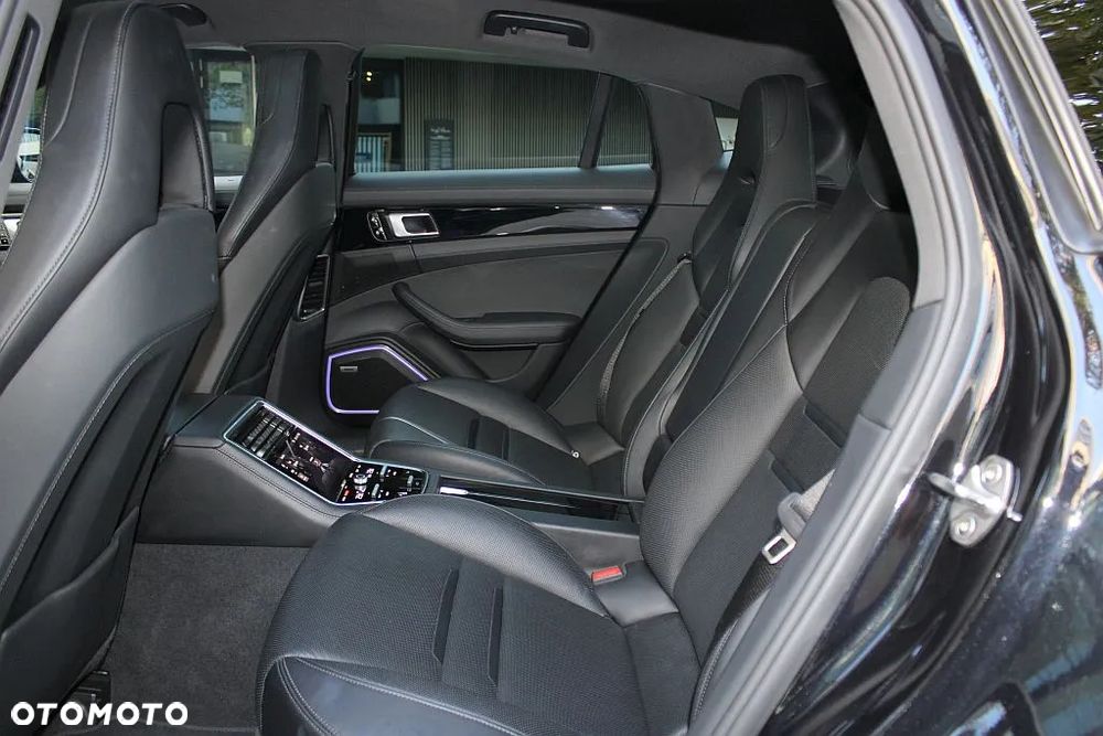 Porsche Panamera 4S E-Hybrid - 14