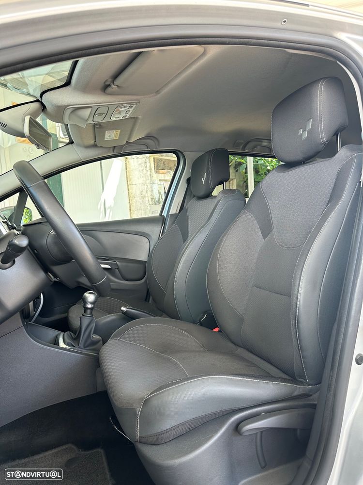 Renault Clio Sport Tourer 0.9 TCe GT Line - 15