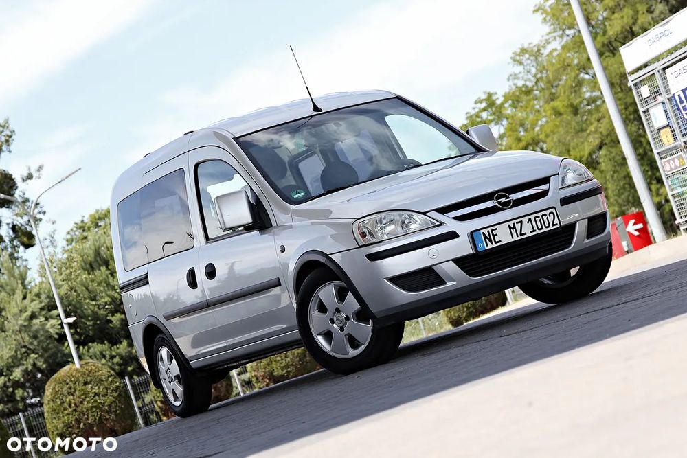 Opel Combo Tour Enjoy - 1