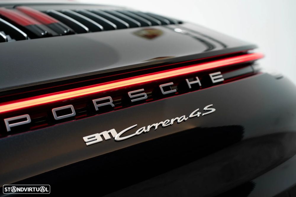 Porsche 911 (992) Carrera 4S Cabriolet PDK - 17