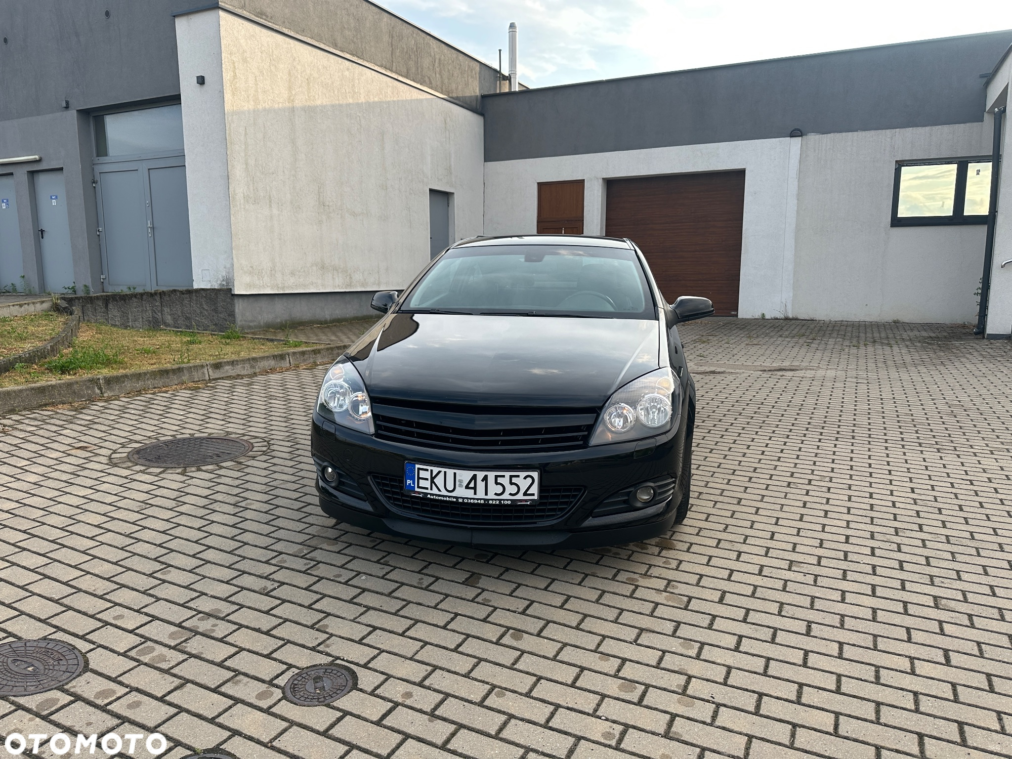 Opel Astra GTC 1.6 Sport - 2
