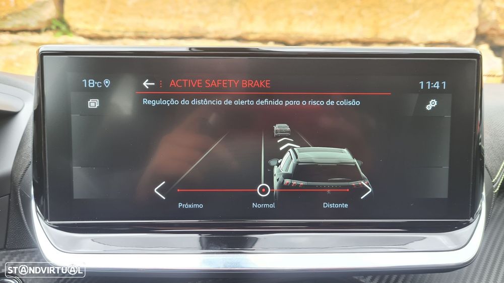 Peugeot 2008 1.5 BlueHDi GT EAT8 - 28