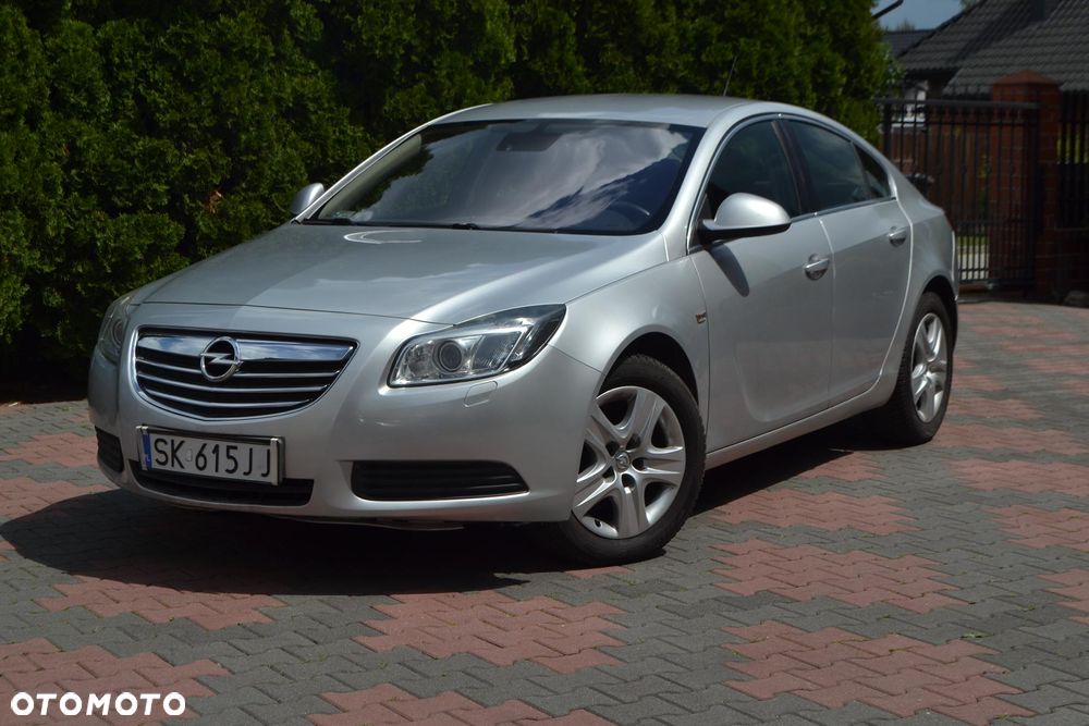 Opel Insignia 1.8 Cosmo - 1