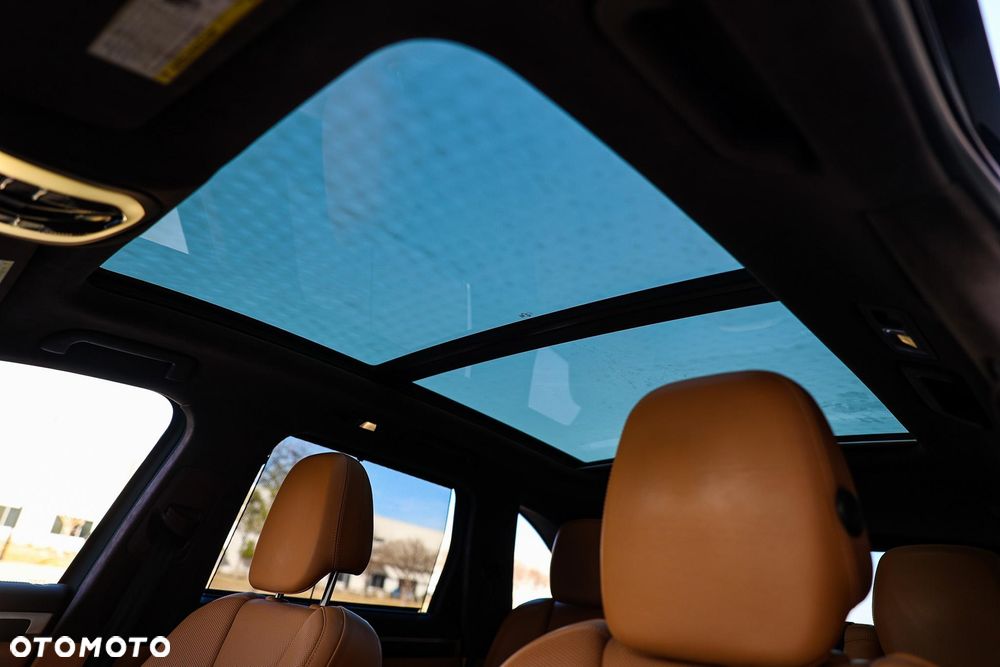 Porsche Cayenne - 24