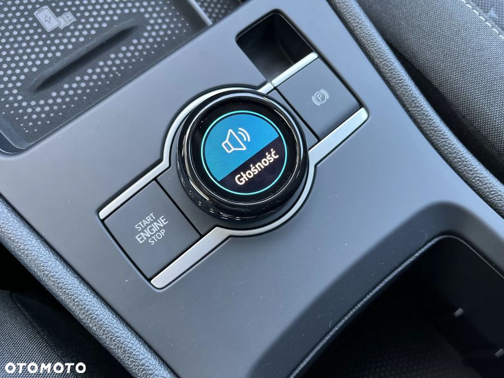 Volkswagen T-Roc 1.5 eTSI Life DSG - 39