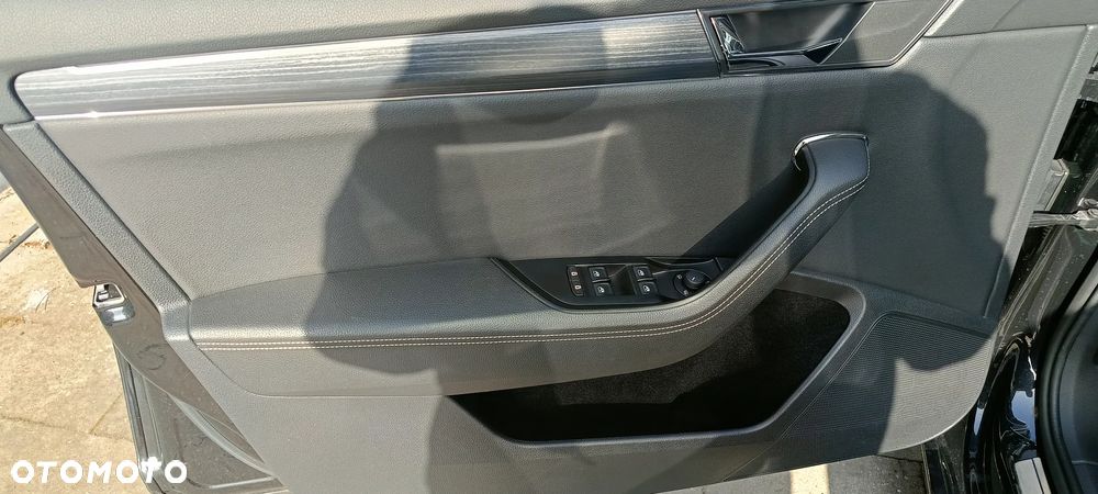Skoda Superb 2.0 TDI DSG Style - 20