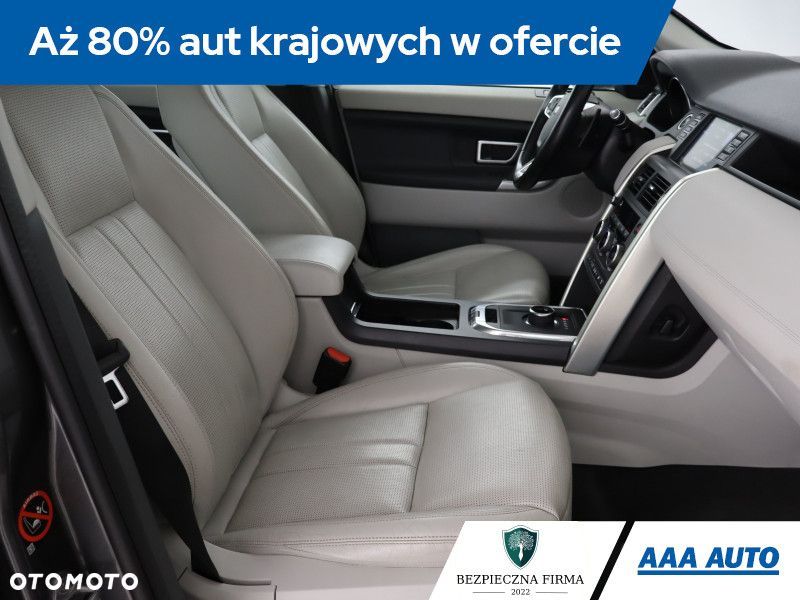 Land Rover Discovery Sport - 11