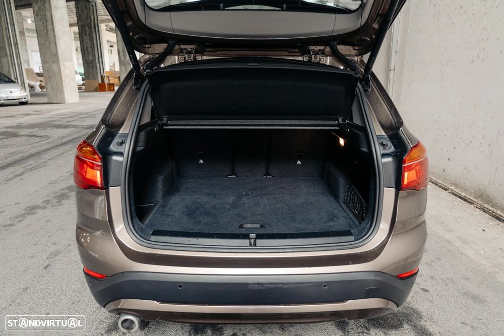 BMW X1 - 15