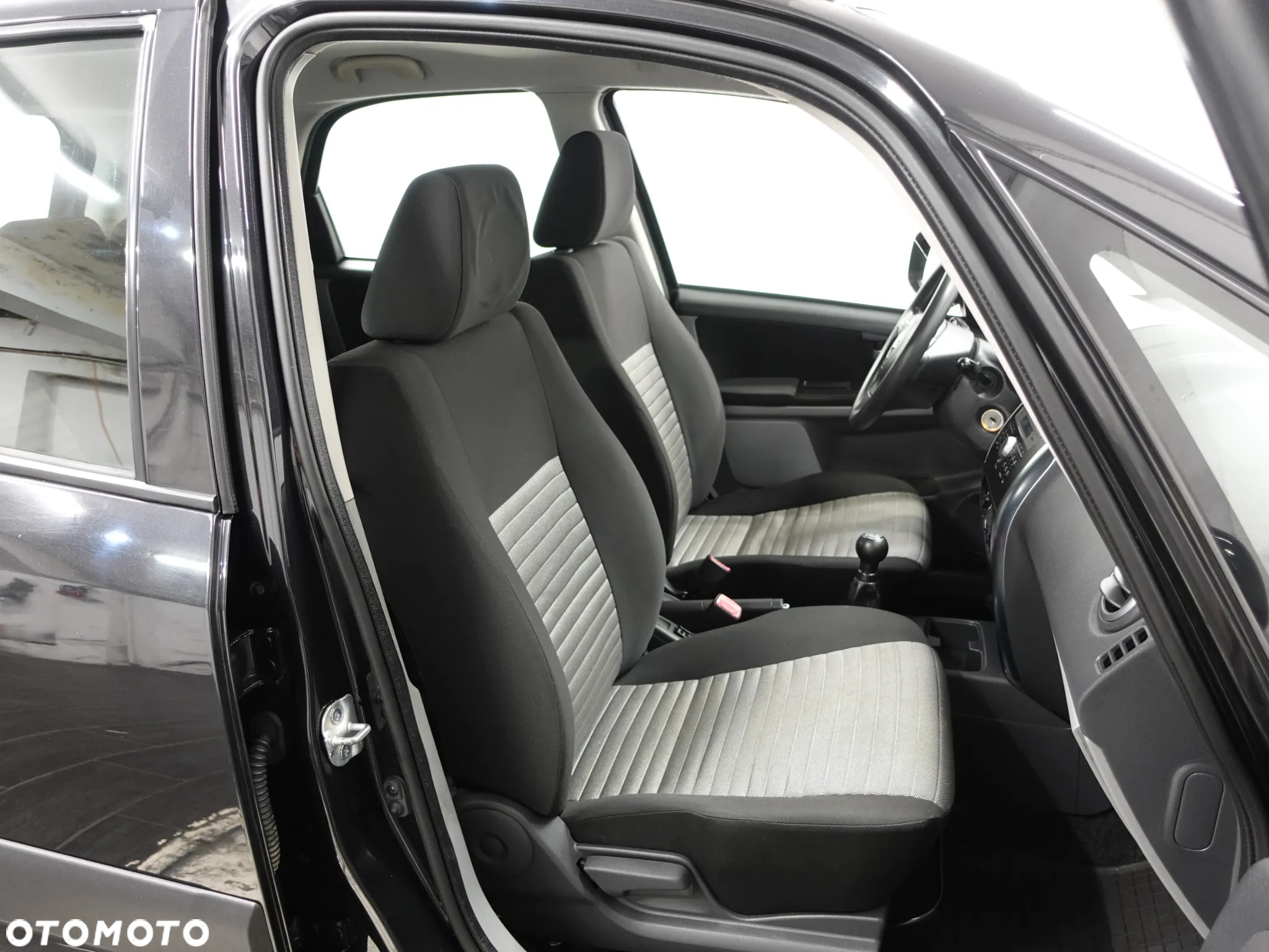 Suzuki SX4 1.6 Comfort 4WD - 27