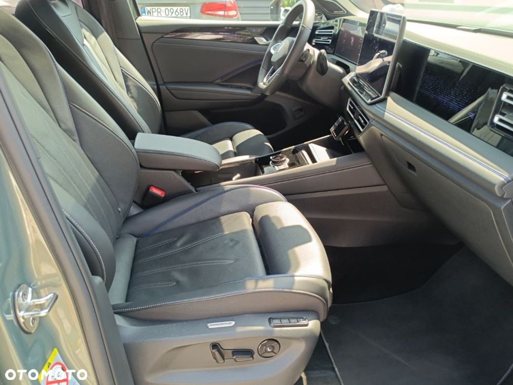Volkswagen Tiguan - 27