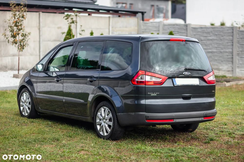 Ford Galaxy - 17