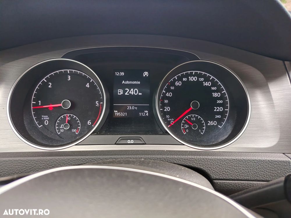 Volkswagen Golf 1.6 TDI DPF Trendline - 8
