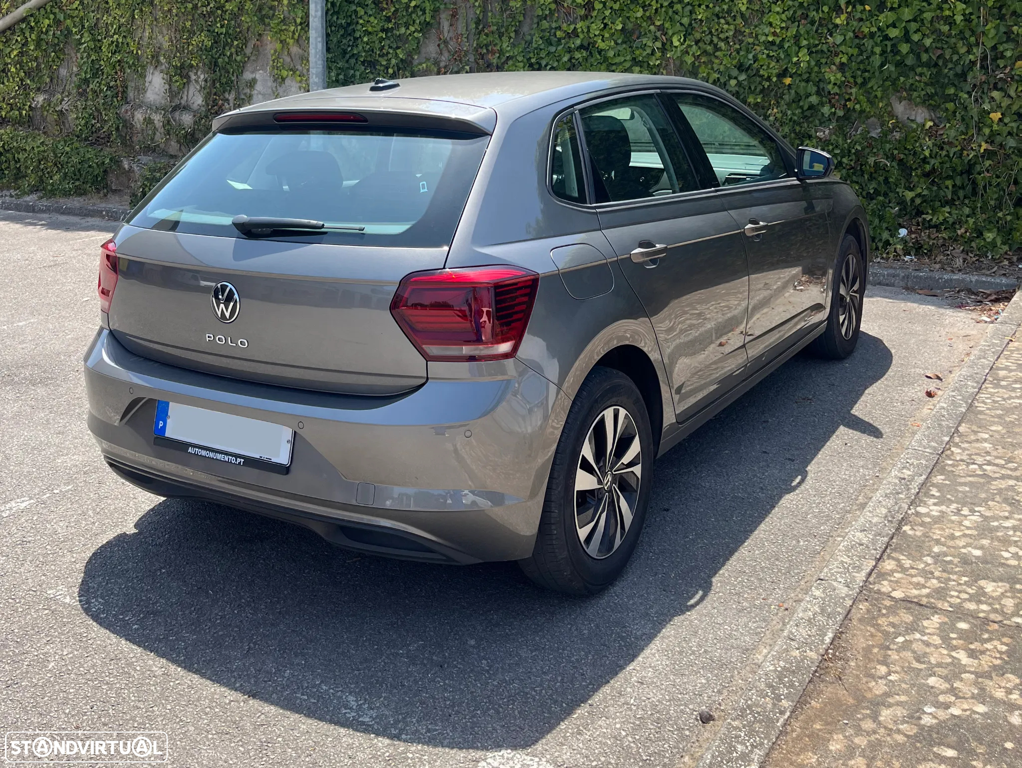 VW Polo 1.0 Confortline - 2