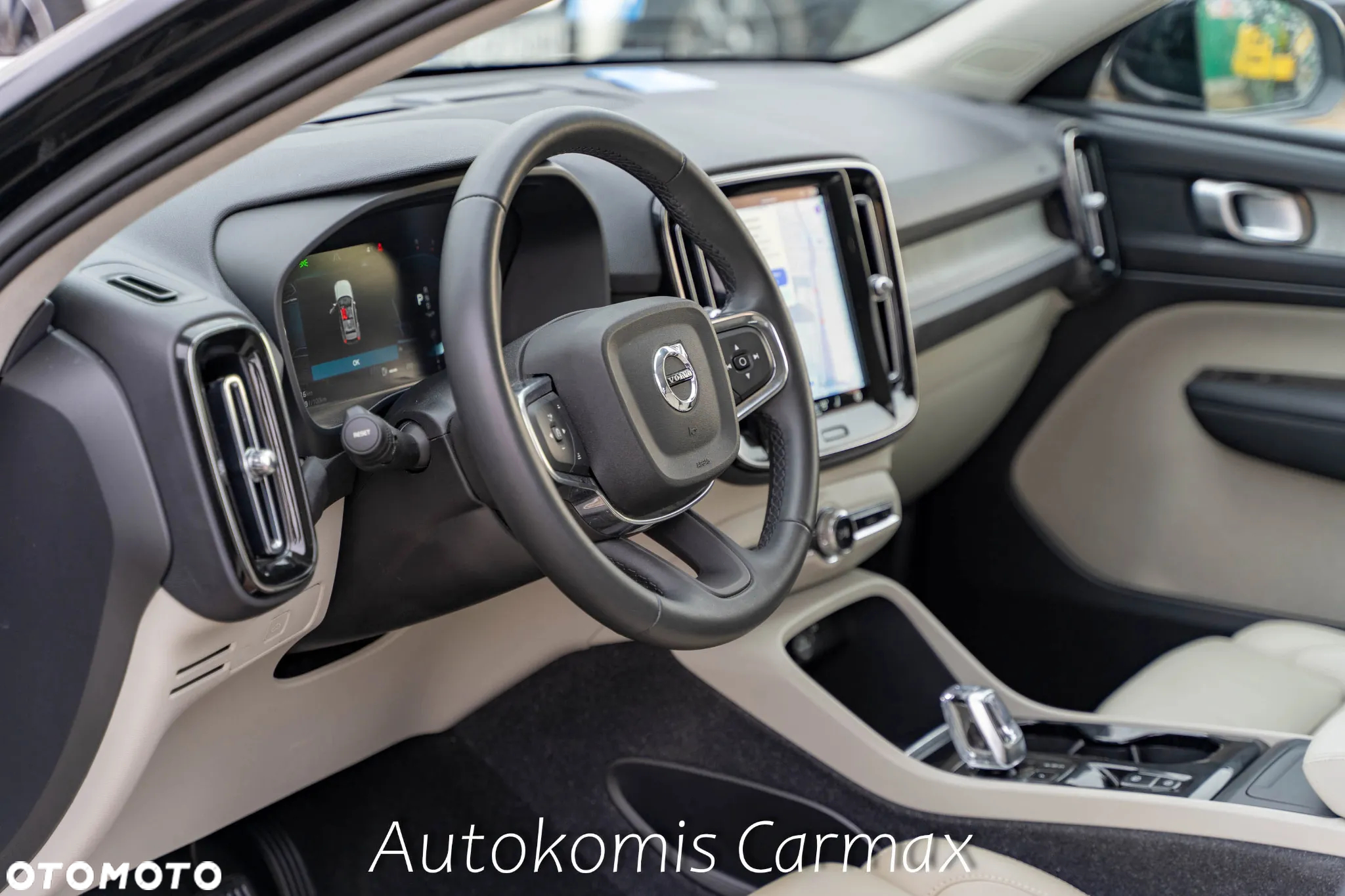 Volvo XC 40 - 11