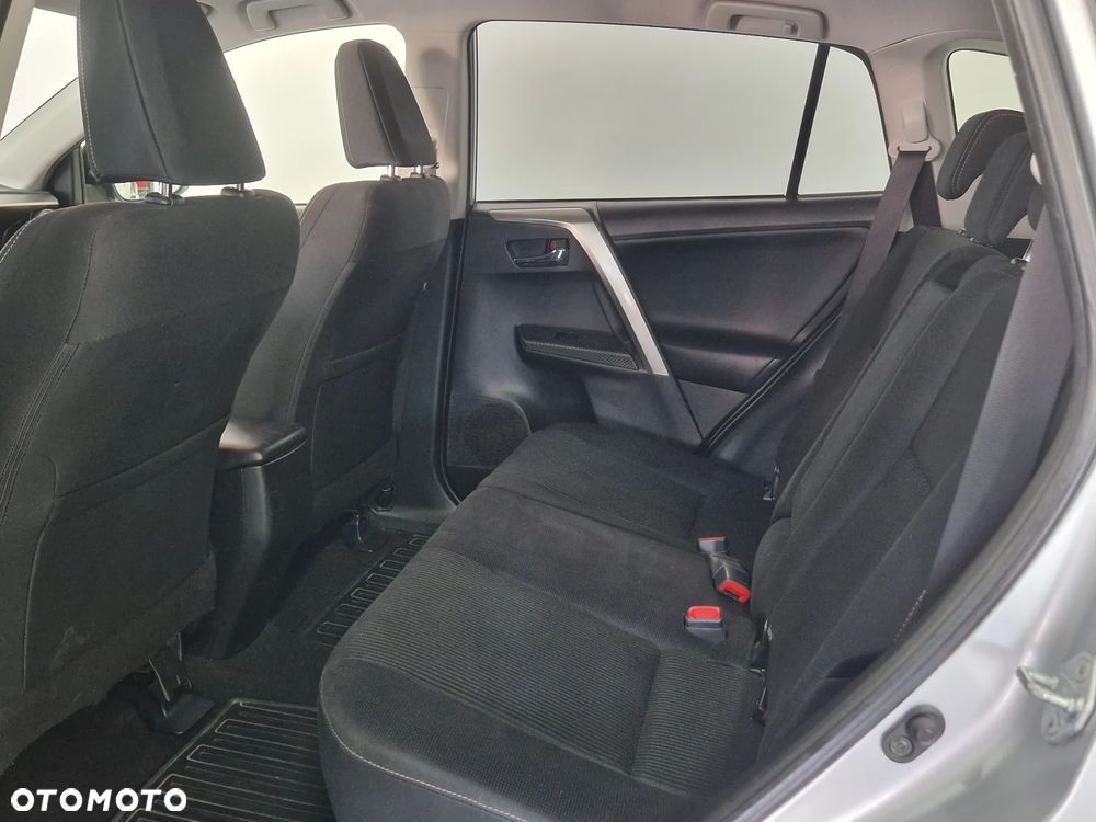 Toyota RAV4 - 22