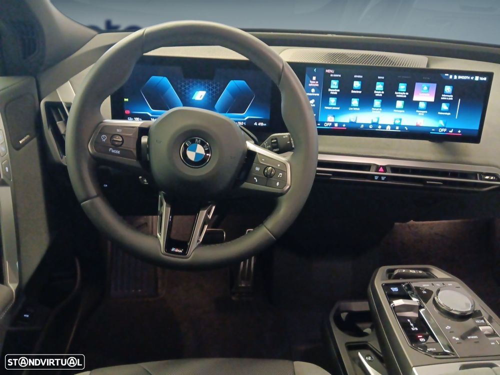 BMW iX xDrive 45 Pack Desportivo Pro - 10