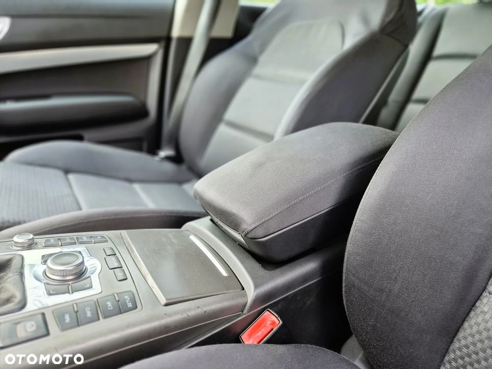 Audi A6 Avant - 26