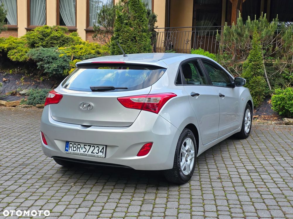 Hyundai i30 1.4 Classic - 11