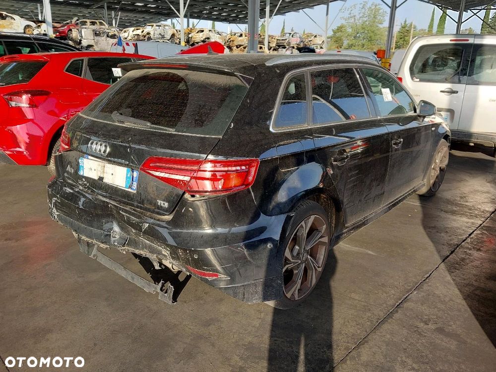 Audi A3 Sportback 2.0 TDI DPF clean diesel quattro S line Sportpaket - 2