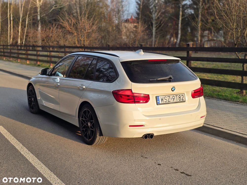 BMW Seria 3 320d Sport Line - 17